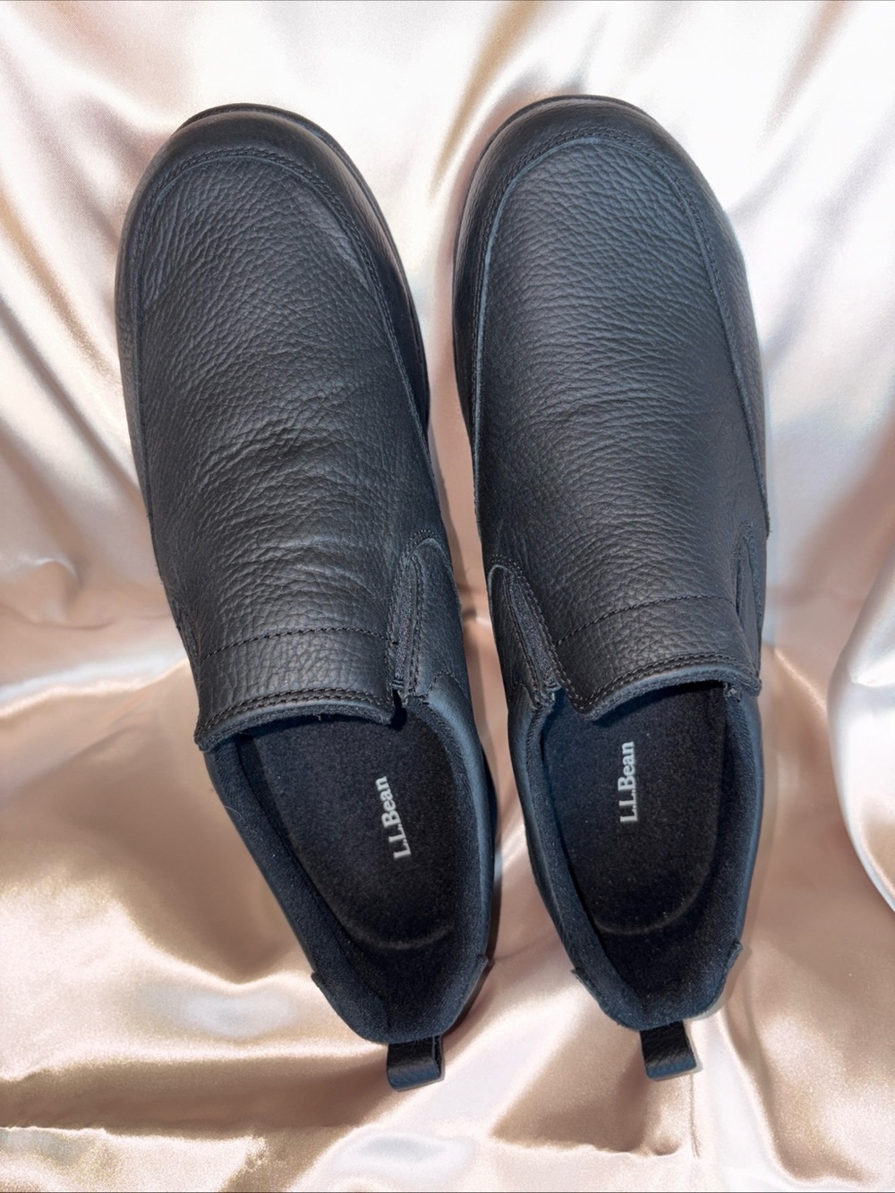 LL Bean Men 11Wide Black Leather Slip On Loafers Casual Comfort New